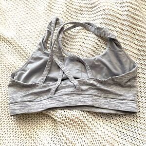 Lululemon size 8 sports bra